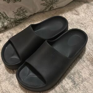 Wild Fable Platform Pool Shoes